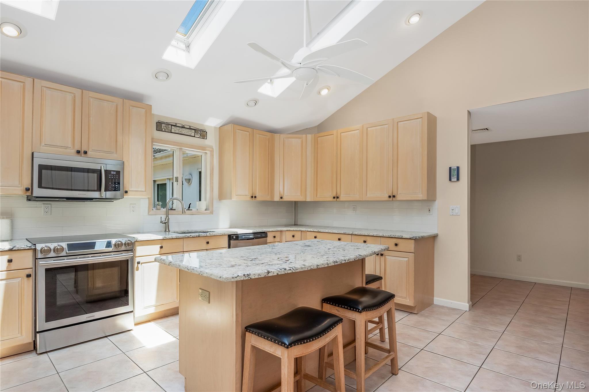 6 Twilight Court Property Photo 11