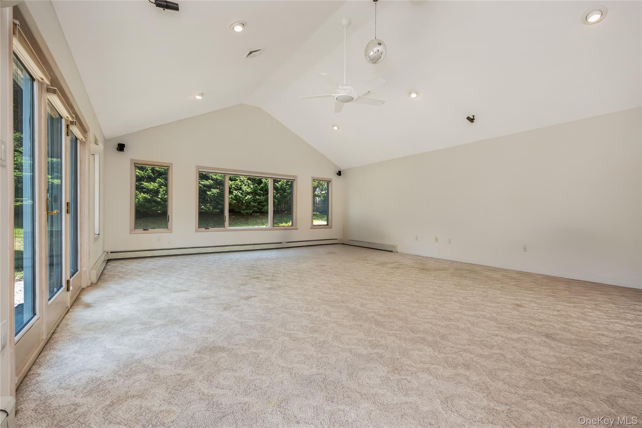 6 Twilight Court Property Photo 16