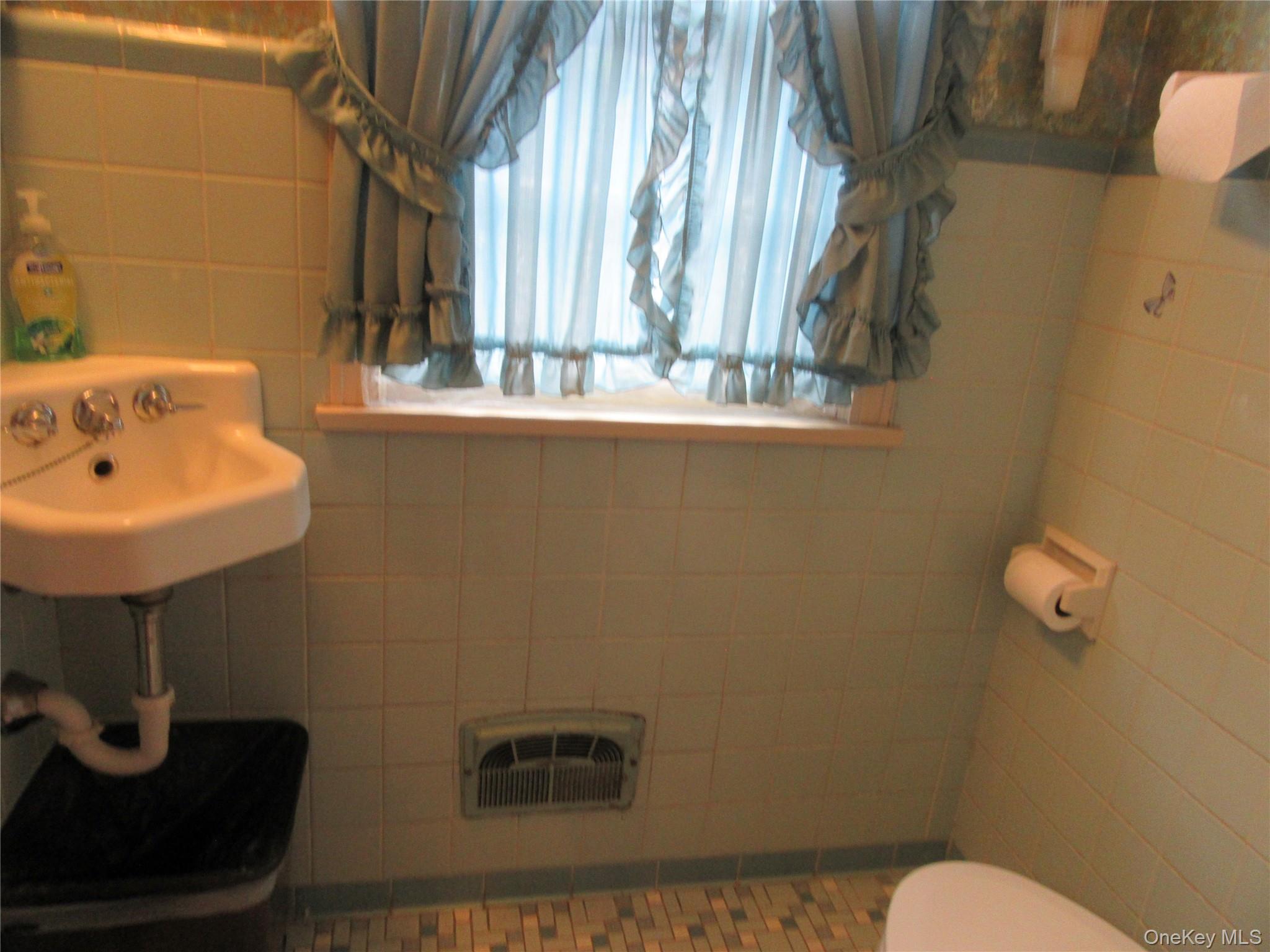 36 E Main Street Property Photo 25