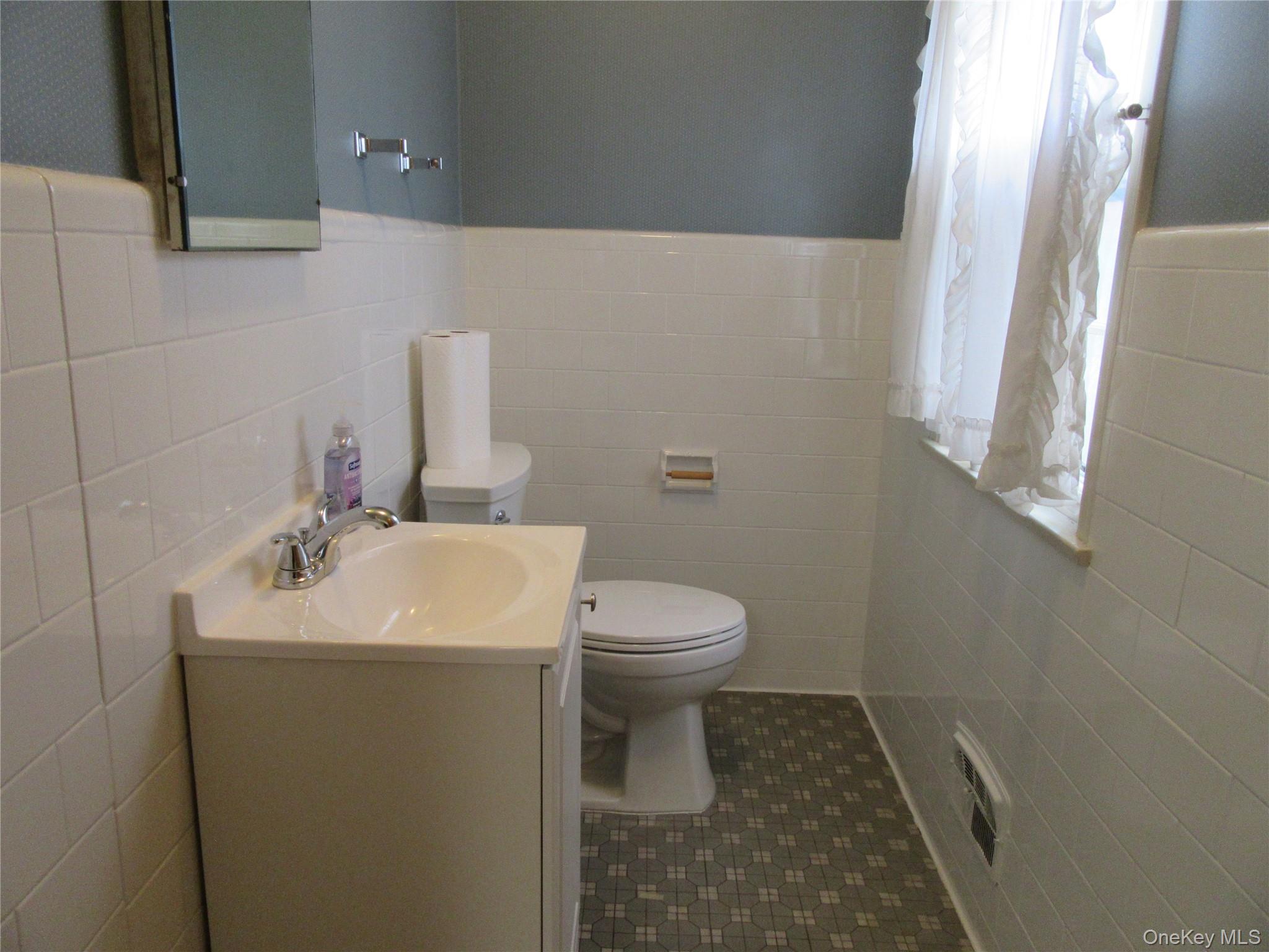 36 E Main Street Property Photo 31