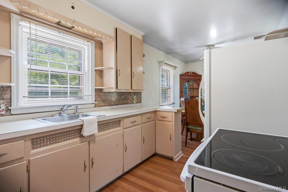 1489 Ocean Avenue Property Photo 6