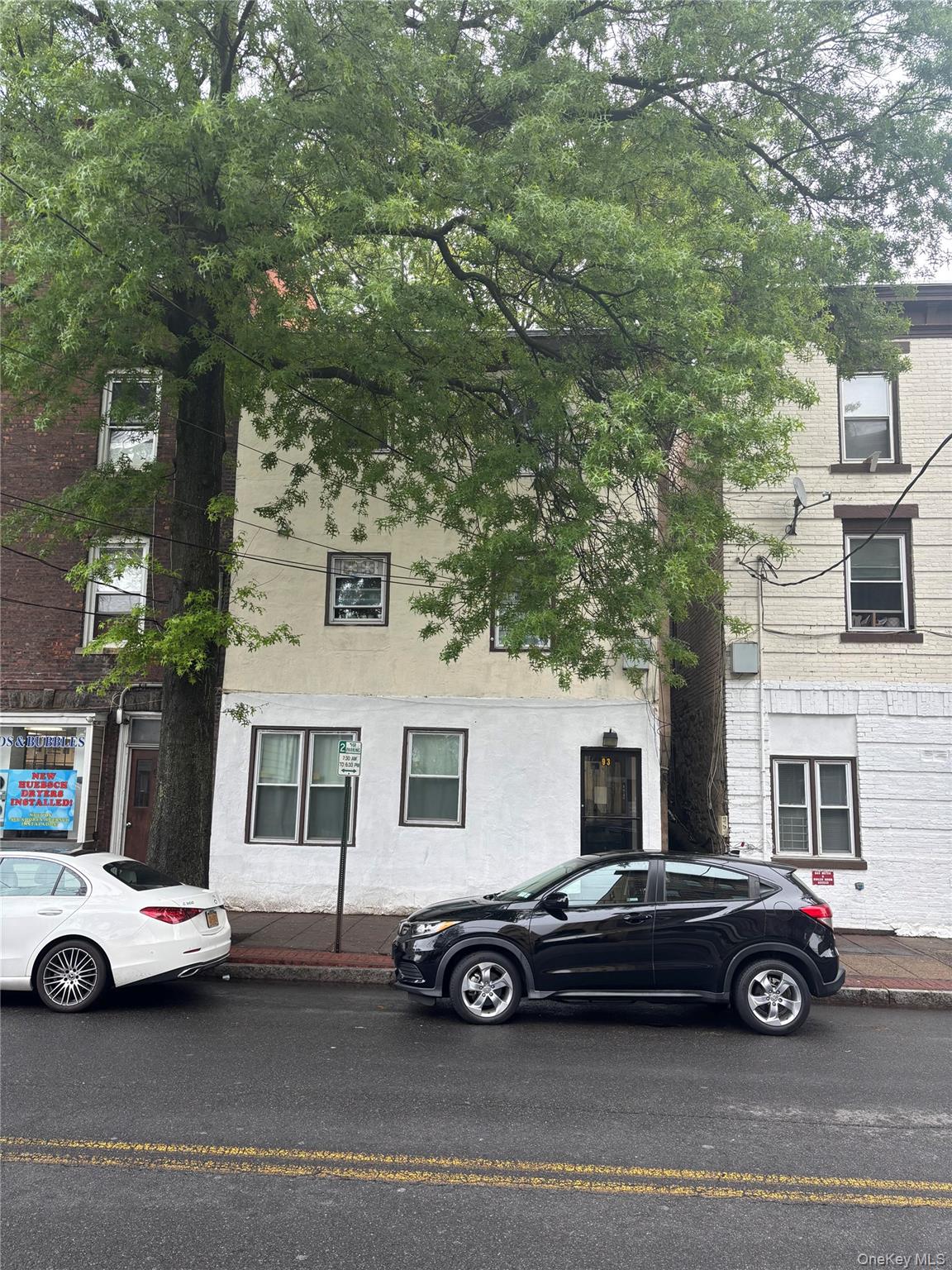 93 Ferris Avenue Property Photo 1