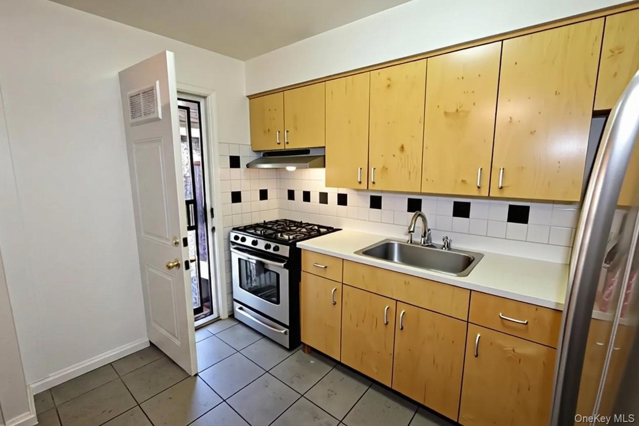 4108 Wilder Avenue Property Photo 5