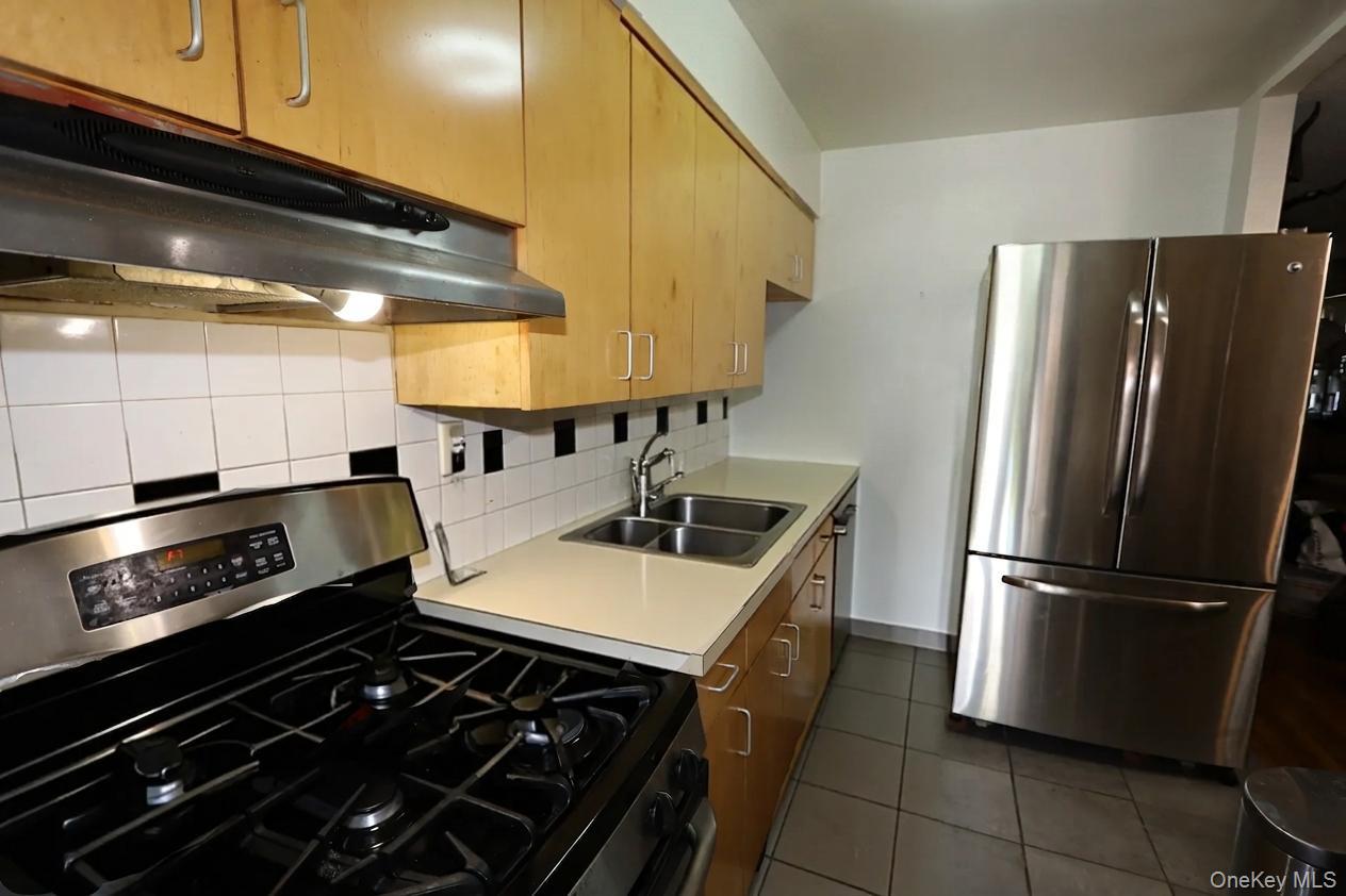 4108 Wilder Avenue Property Photo 6