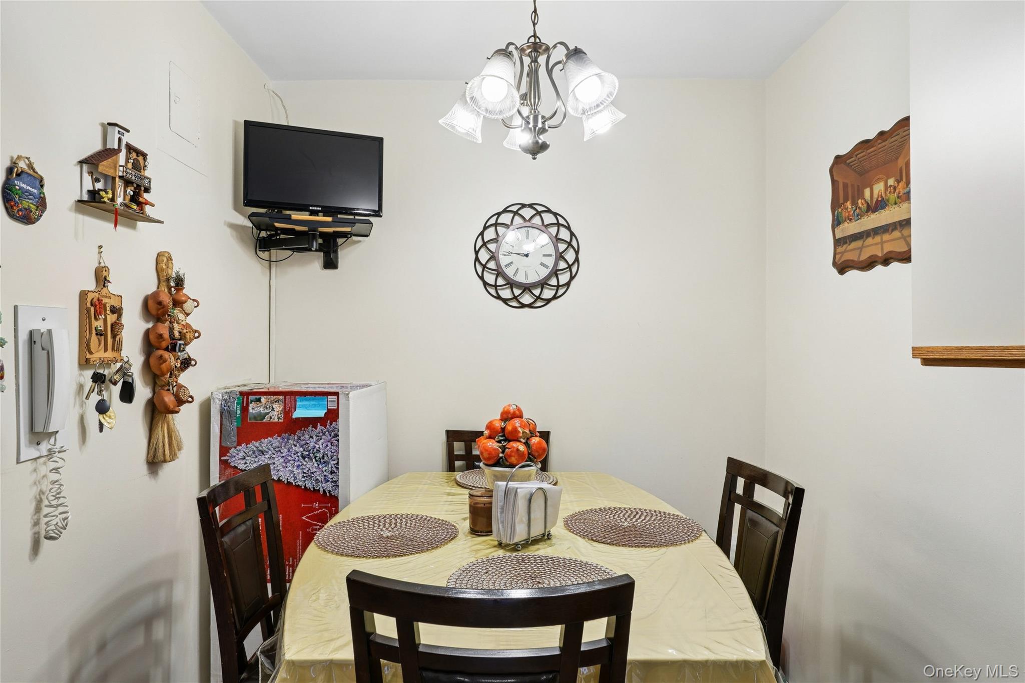 3305 90 Street 2d Property Photo 6