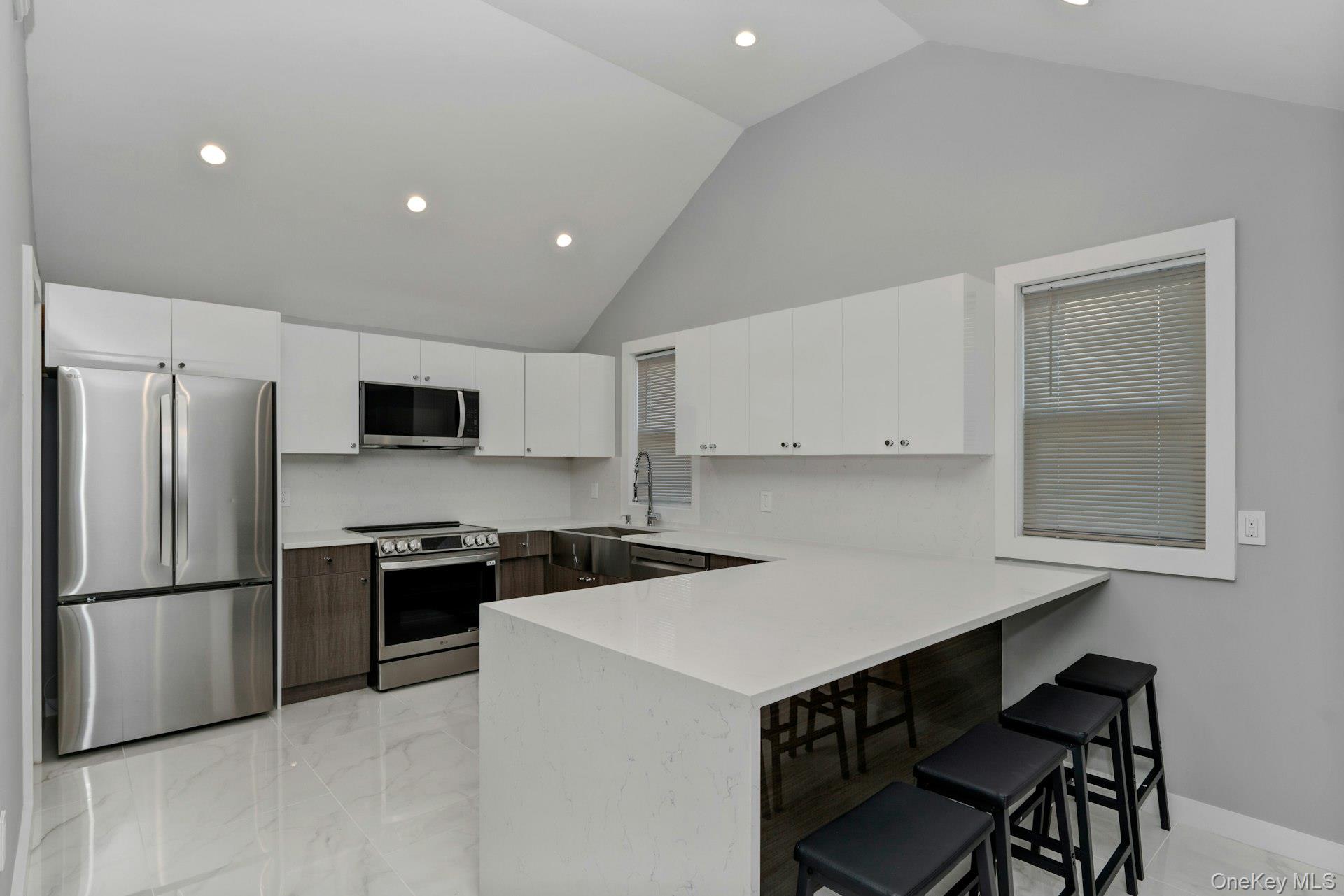 25 E Miller Street Property Photo 7
