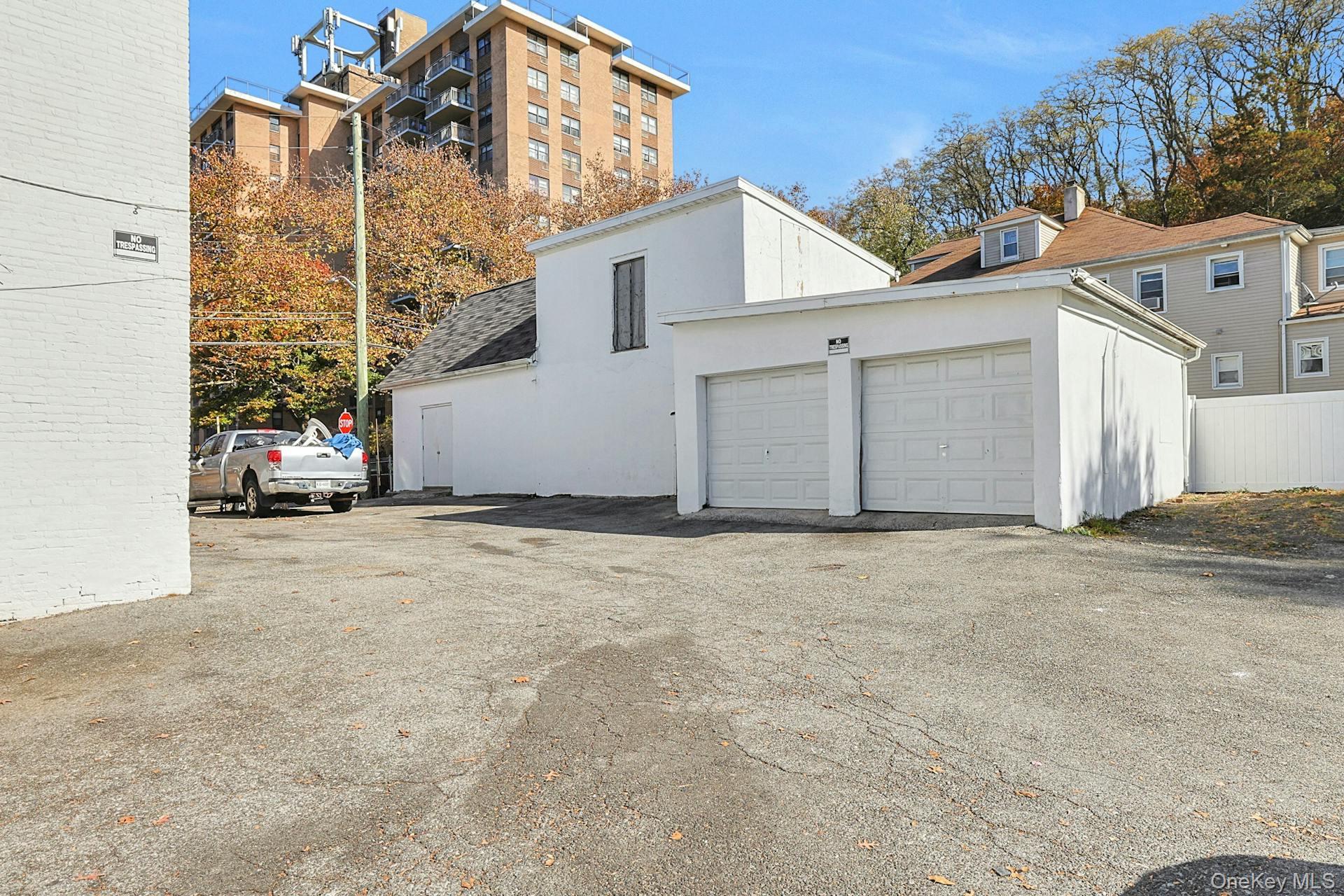 141 Ferris Avenue Property Photo 6