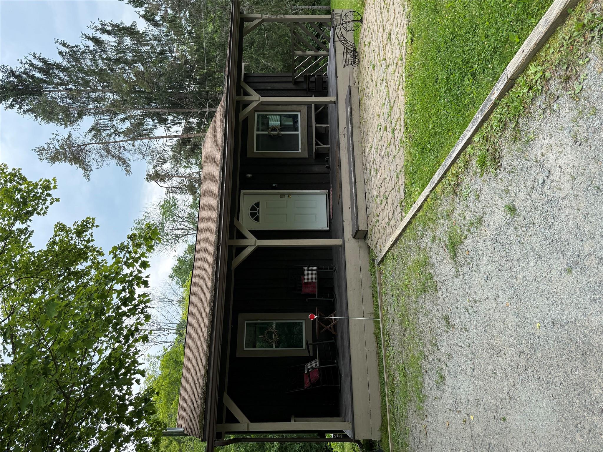 640 Debruce Road Property Photo 1