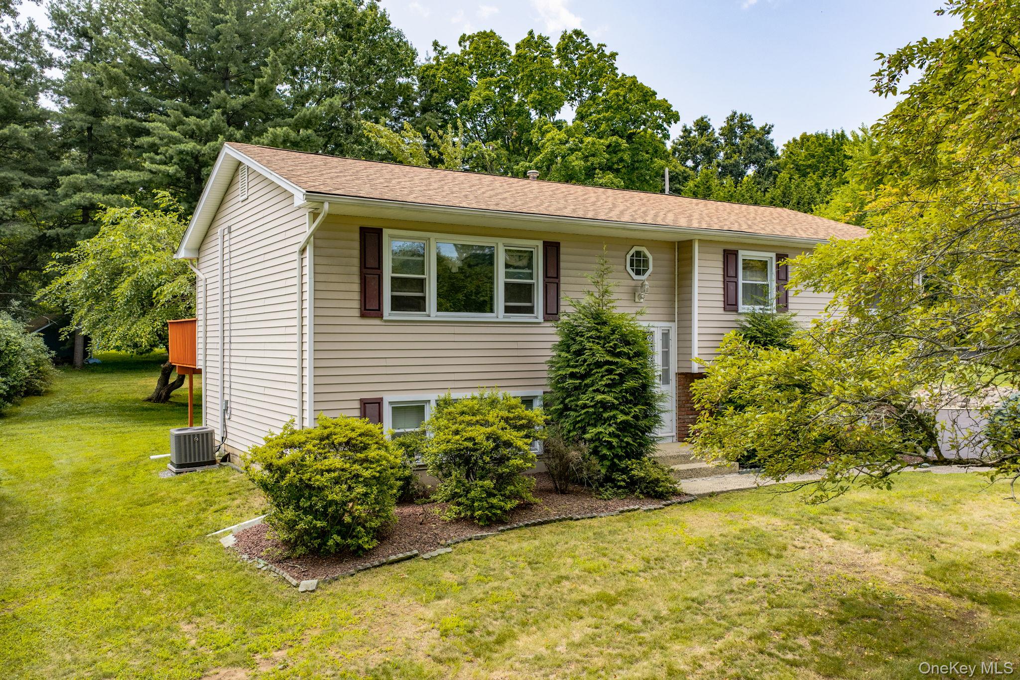 177 New Hempstead Road Property Photo 1