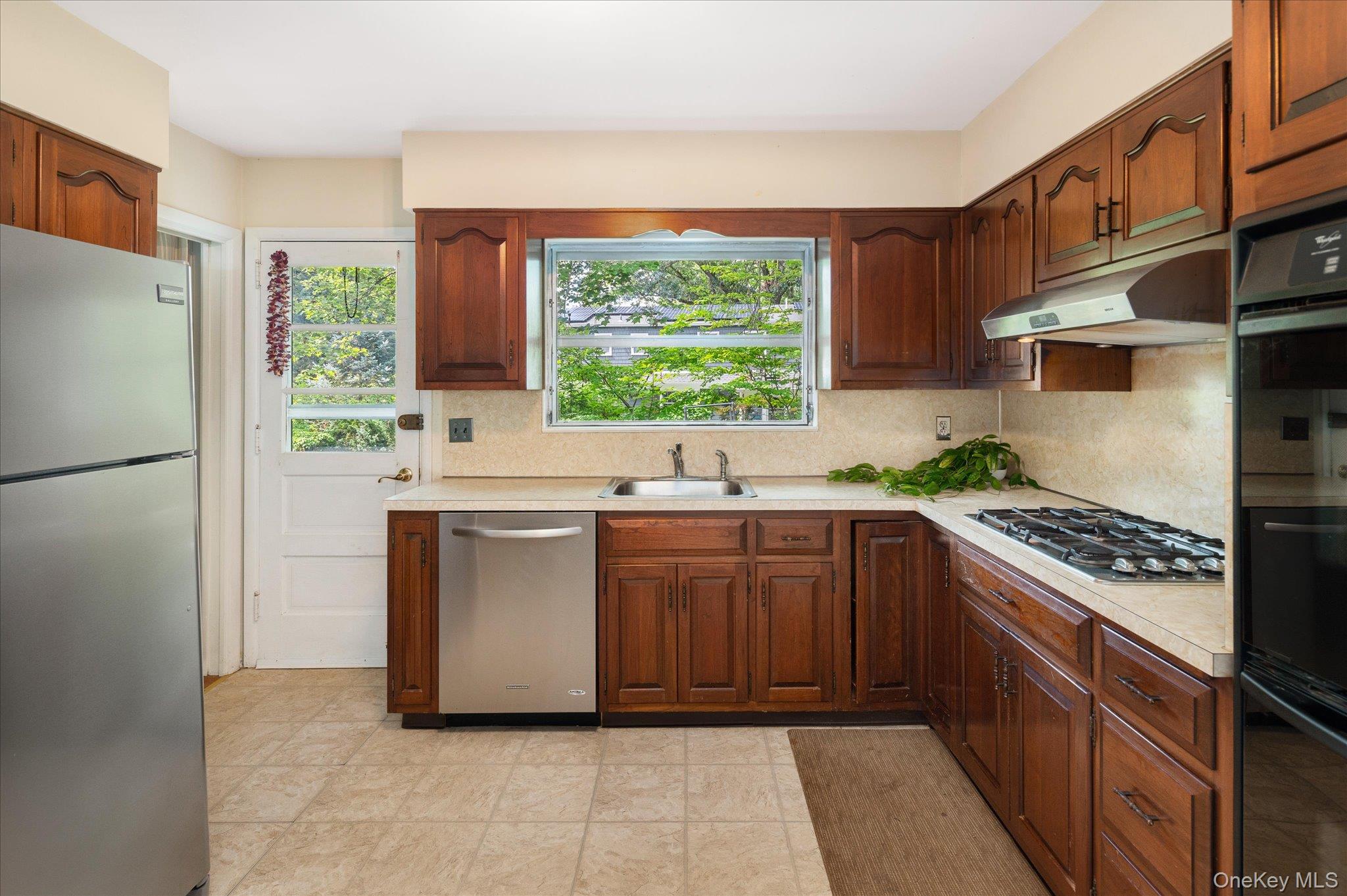 5 Lakeview Avenue Property Photo 9