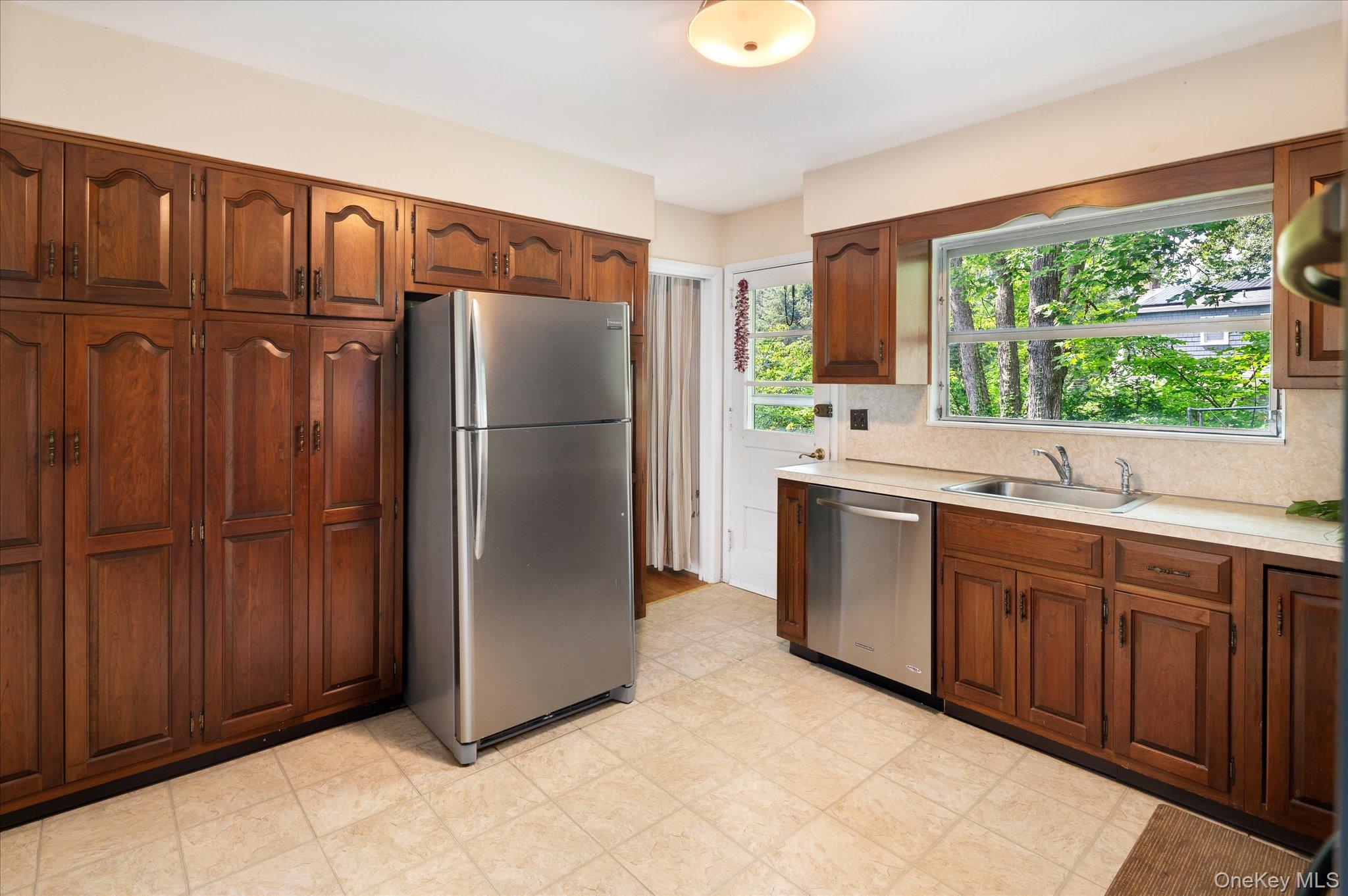 5 Lakeview Avenue Property Photo 10