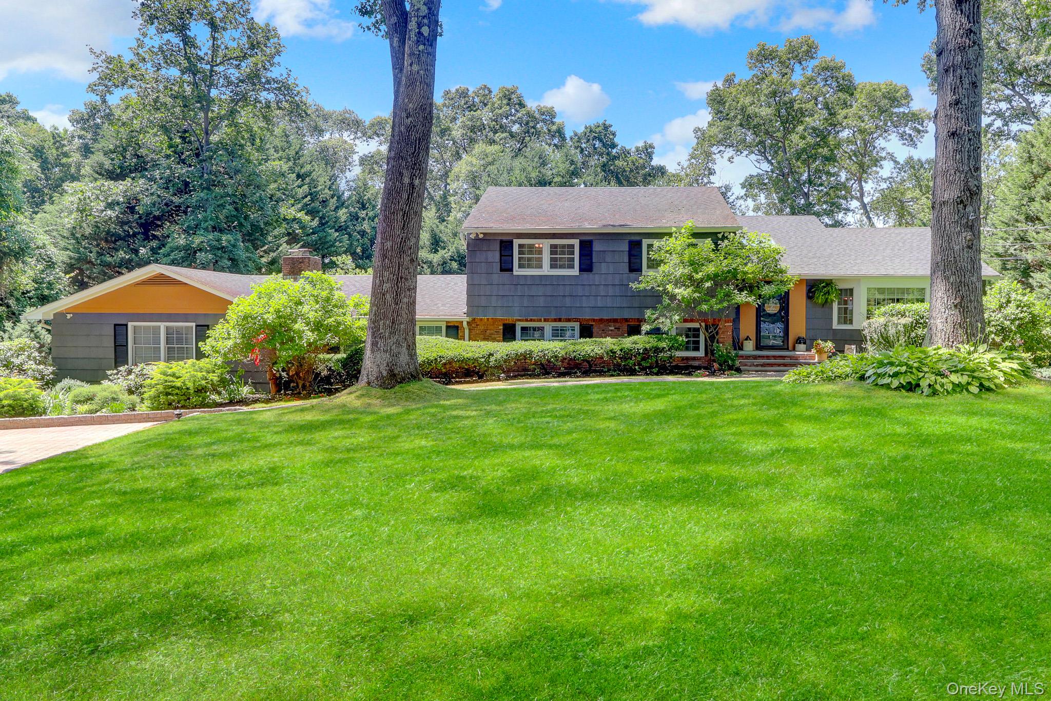 121 Old Field Road Property Photo 1