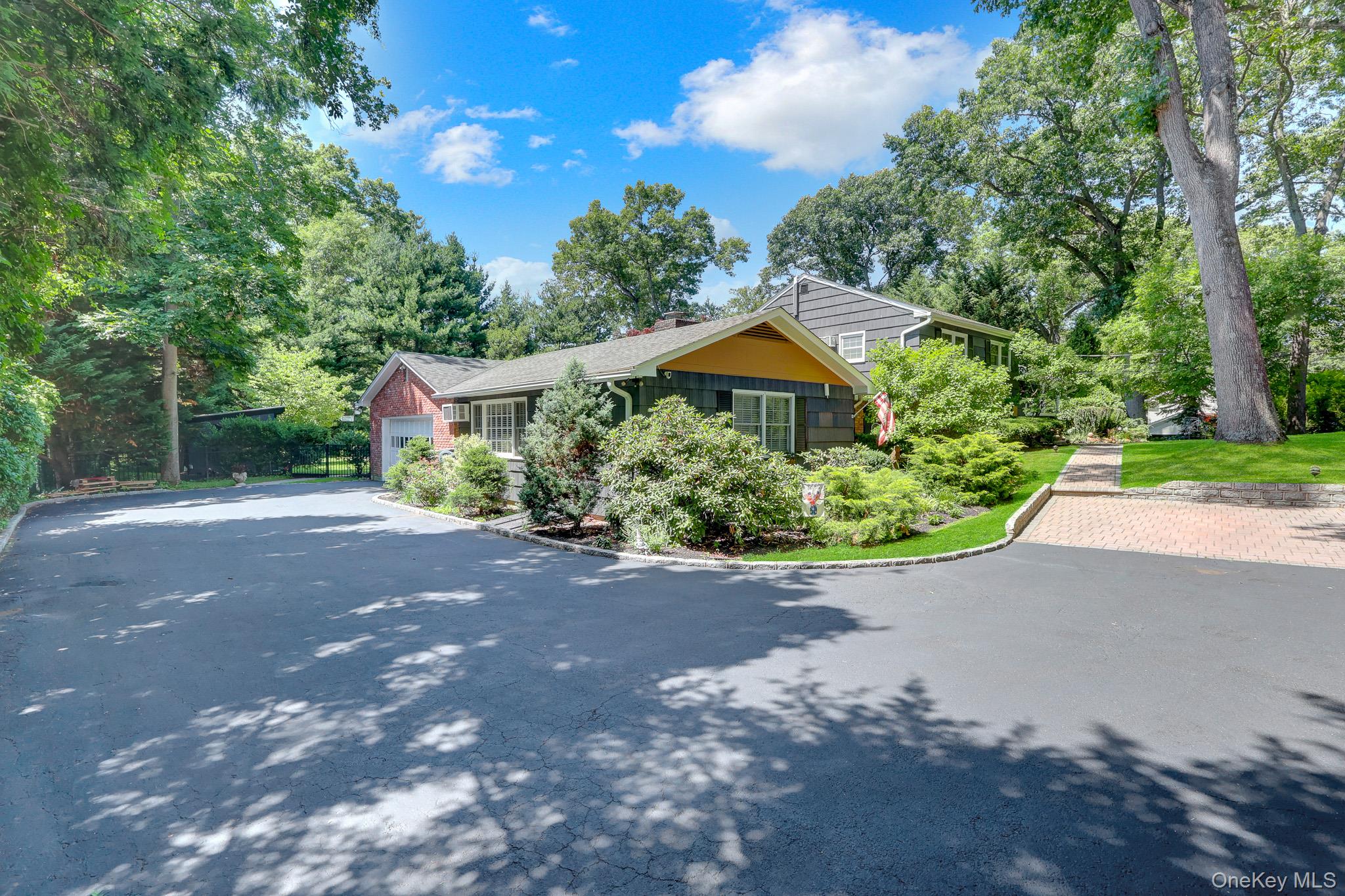 121 Old Field Road Property Photo 3