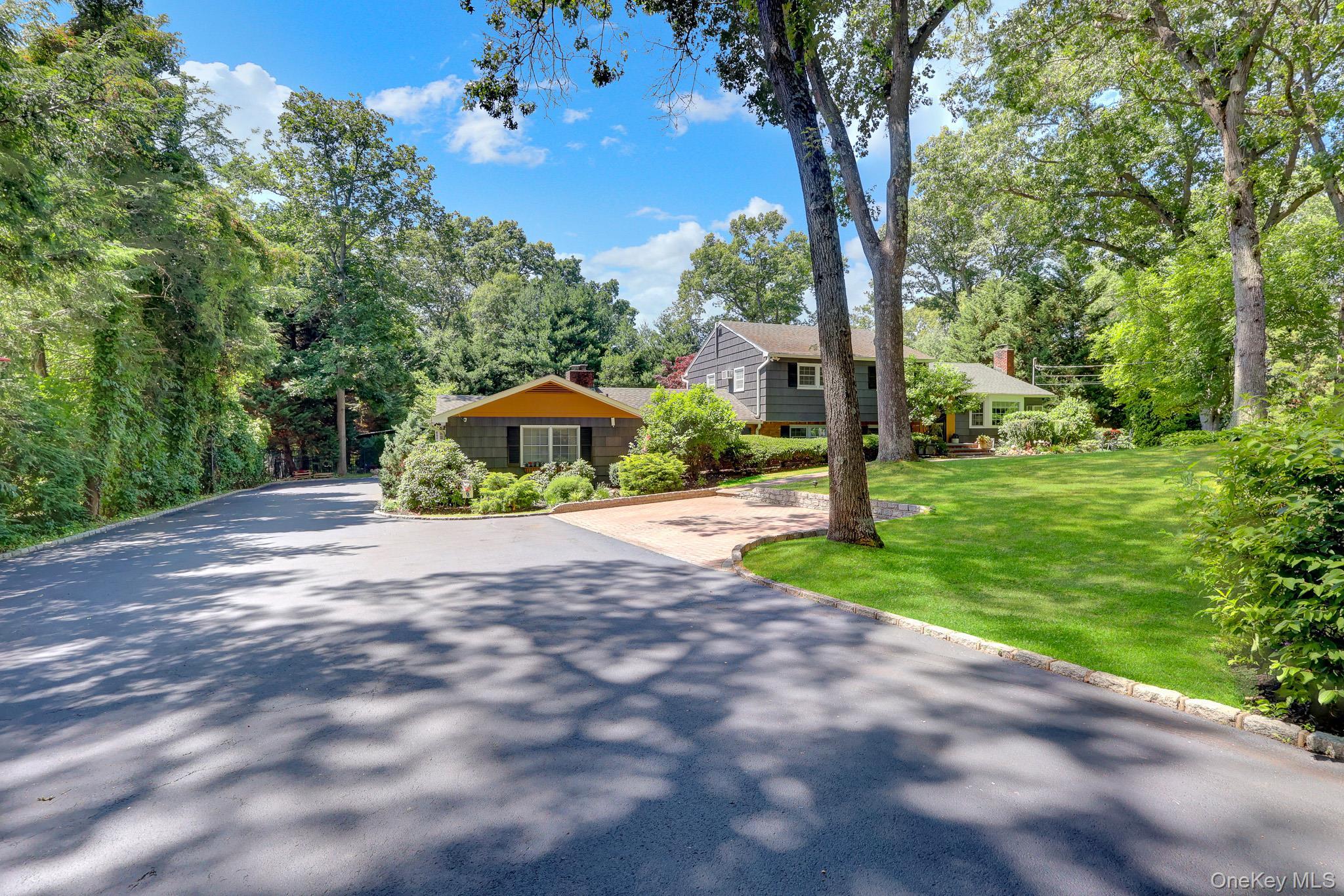 121 Old Field Road Property Photo 4