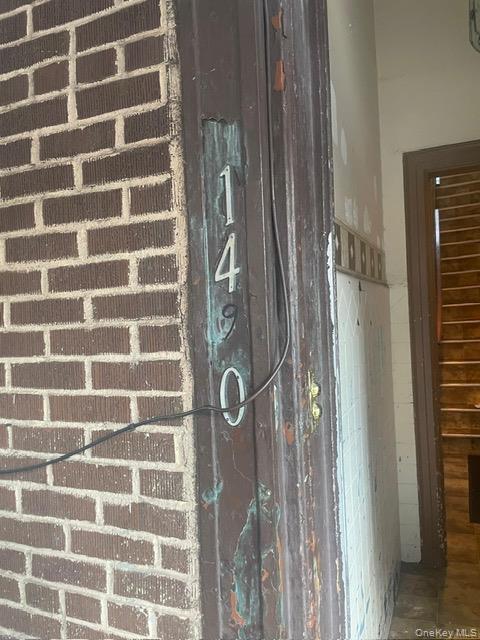 1490 Gates Avenue Property Photo 4