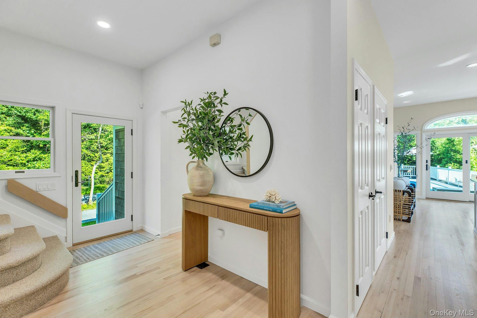56 S Country Road Property Photo 7