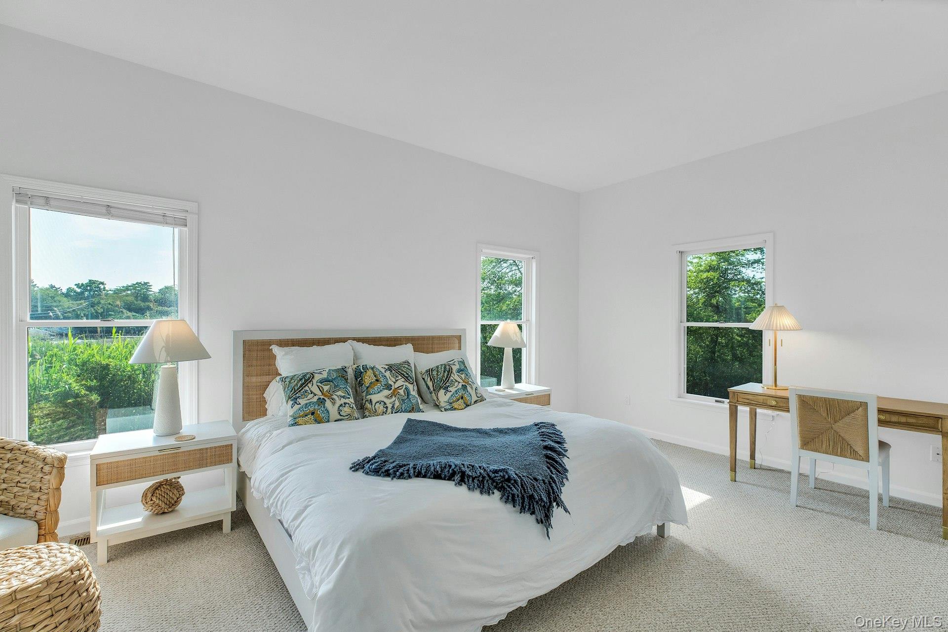 56 S Country Road Property Photo 16