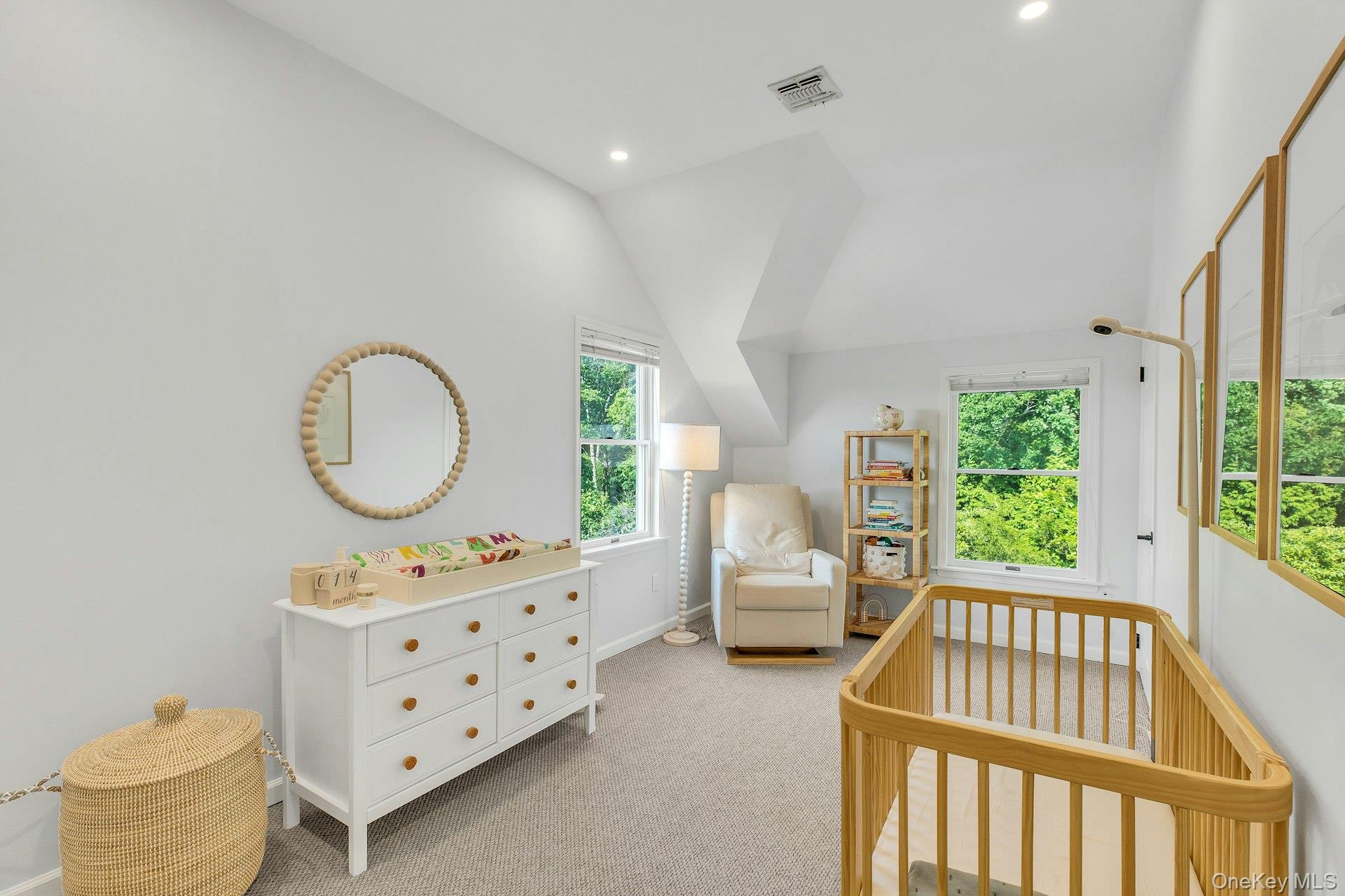 56 S Country Road Property Photo 19