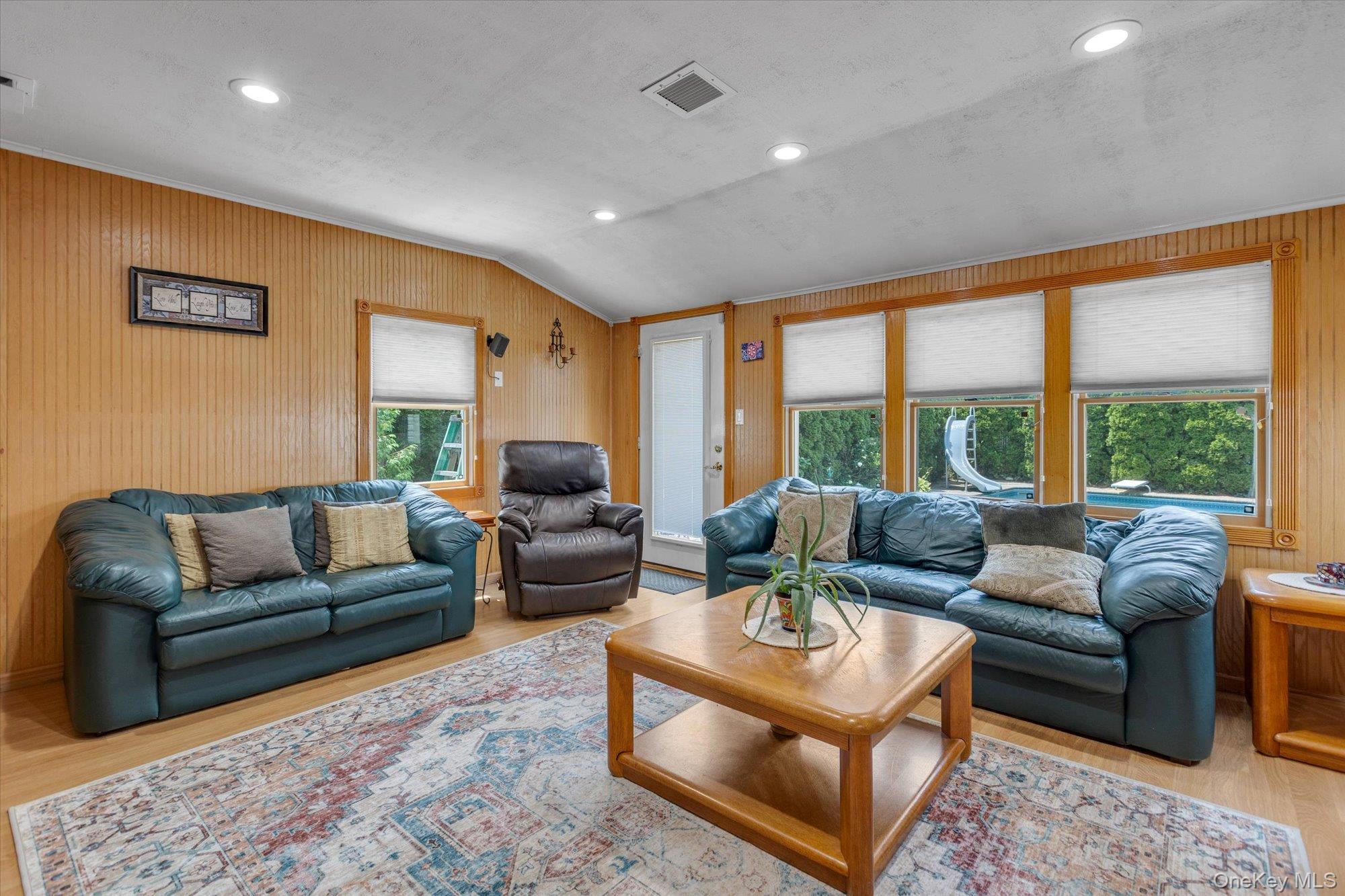 15 Elberta Drive Property Photo 10