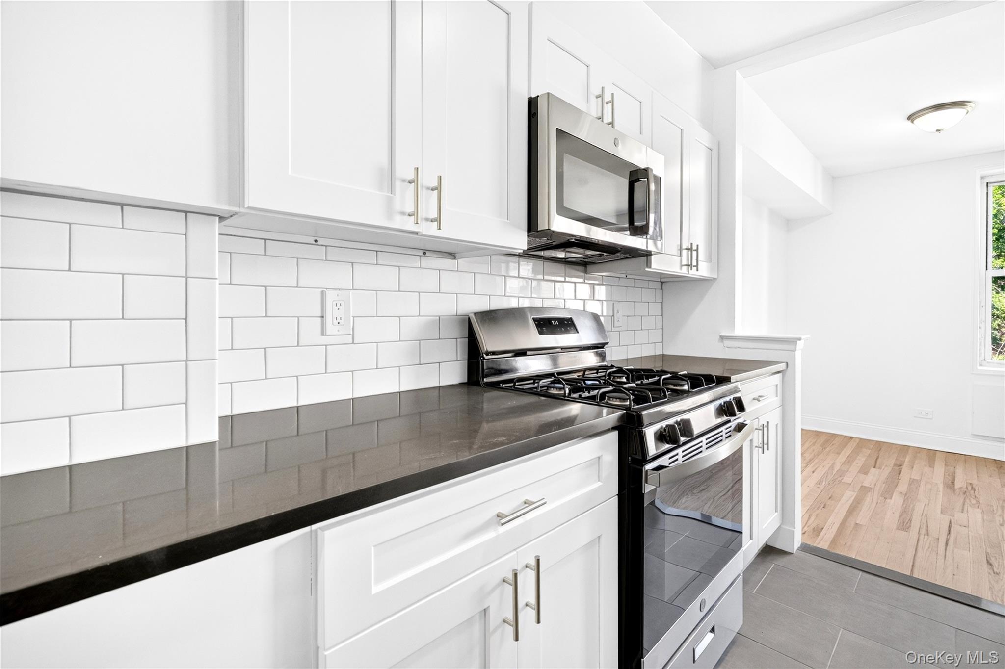 3201 Grand Concourse 6m Property Photo 11