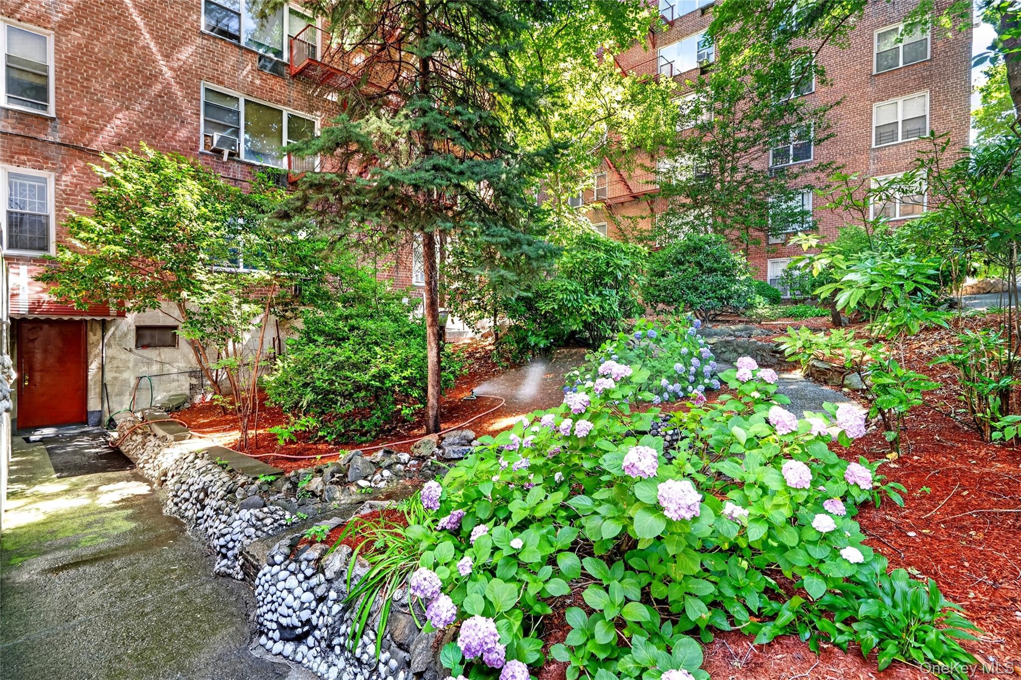 3201 Grand Concourse 6m Property Photo 39