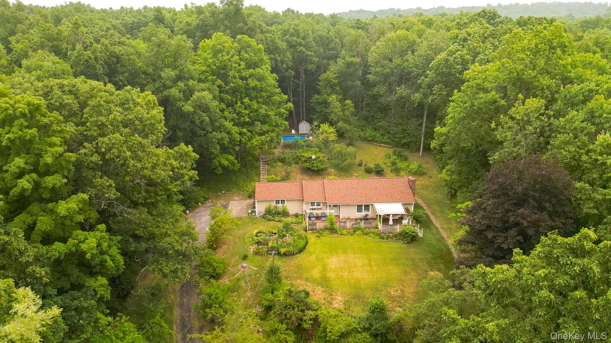 408 Field Road Property Photo 1