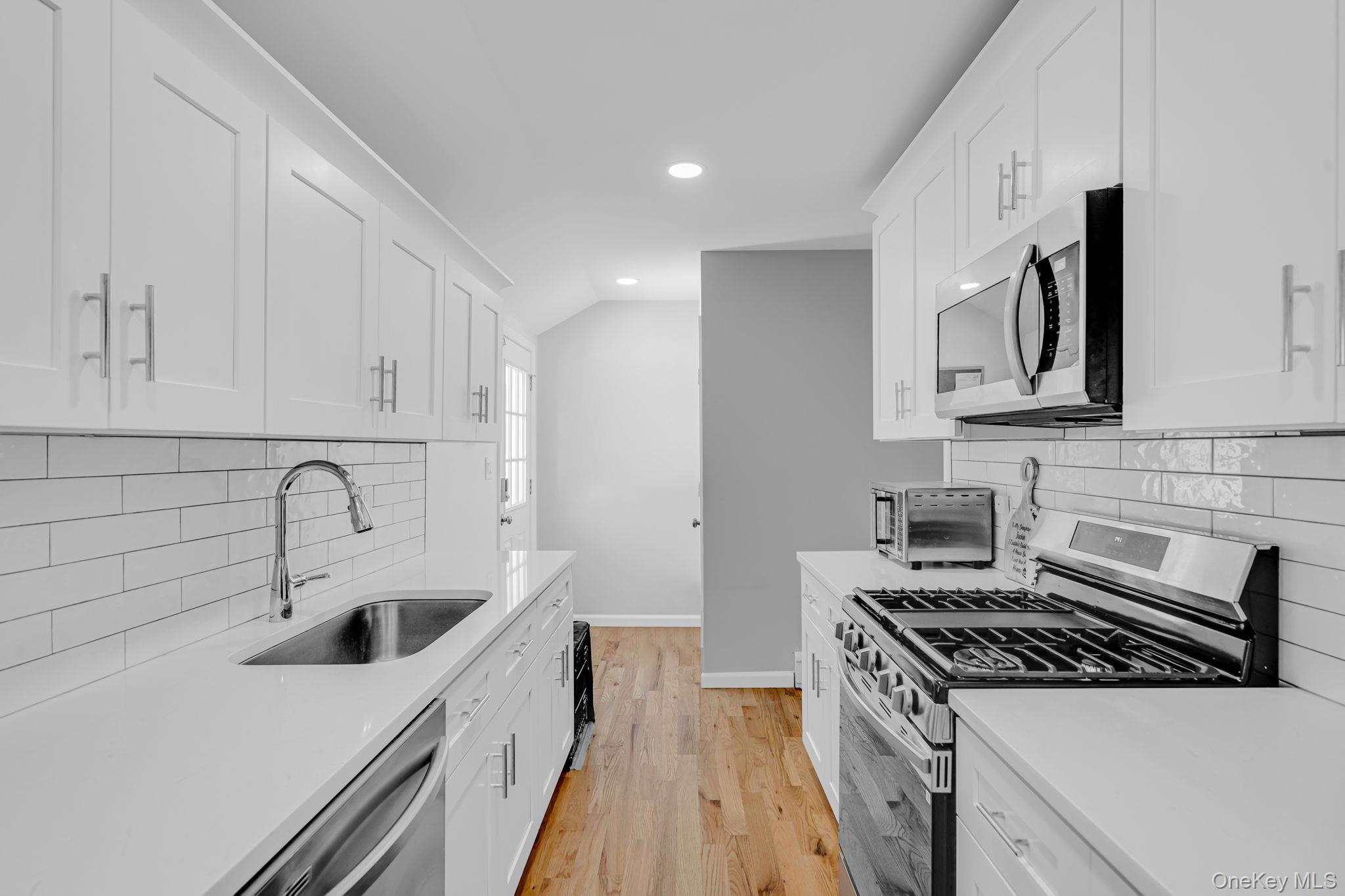 86 Eastview Road Property Photo 6