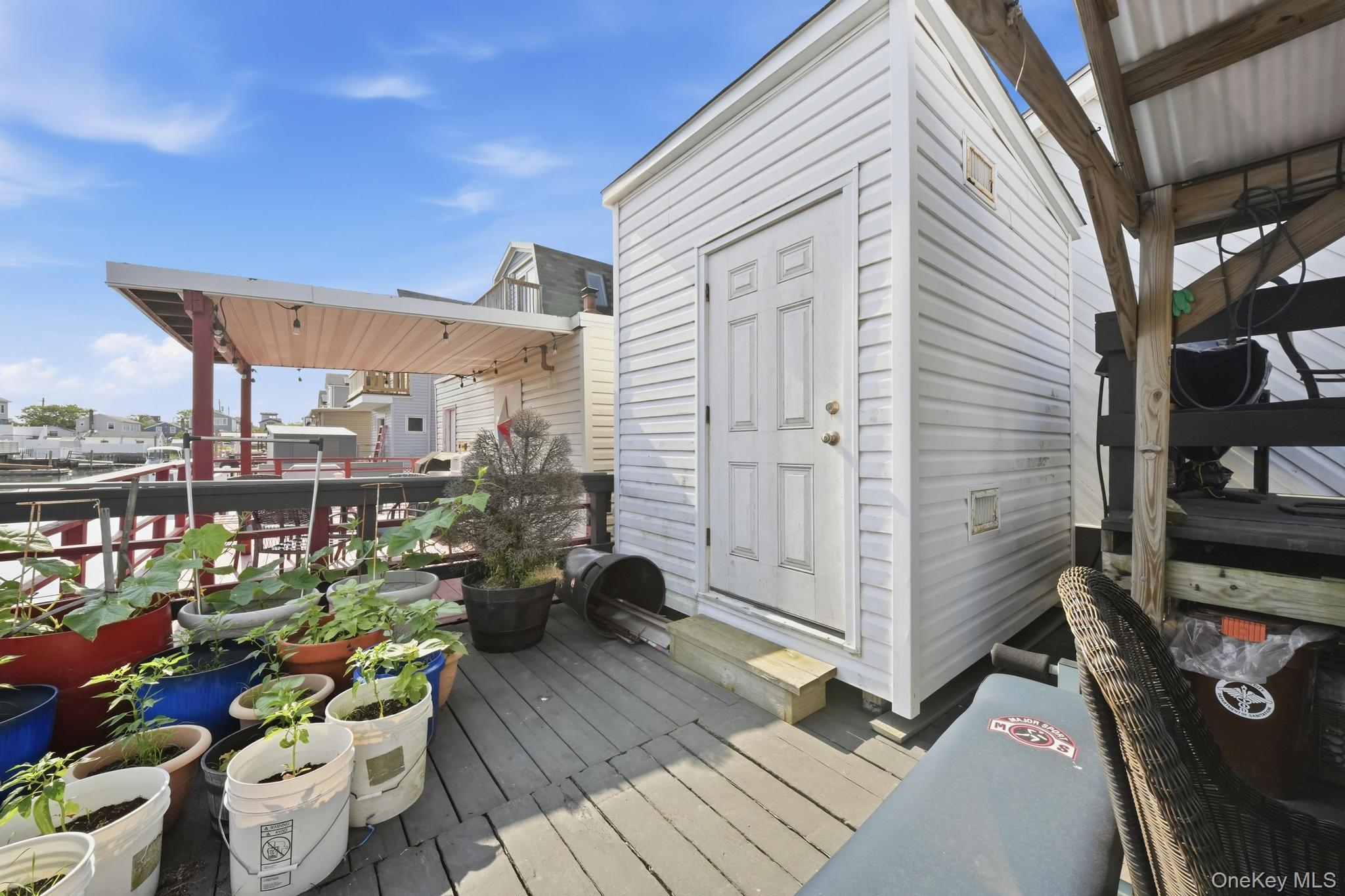 39 W 11th Road Property Photo 18