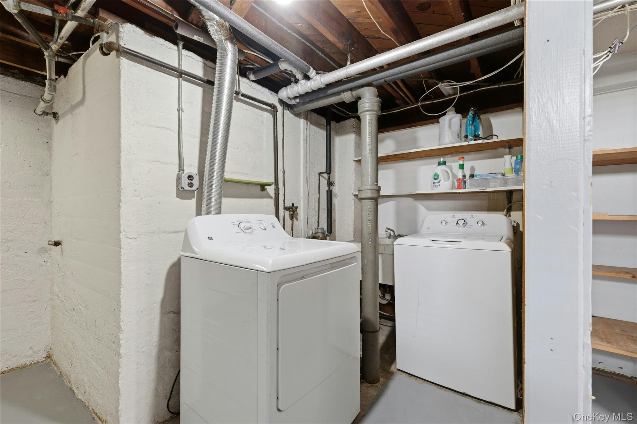 65 Moore Street Property Photo 24