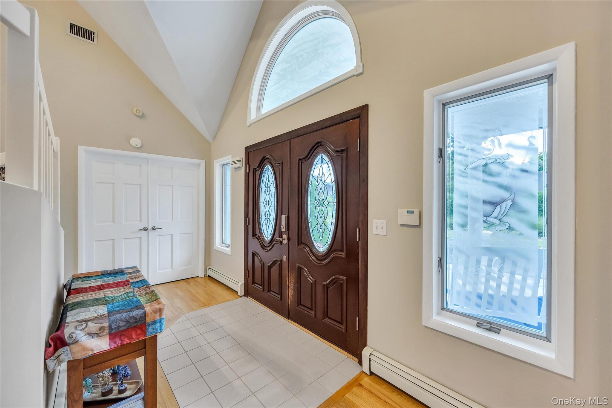 275 S Gillette Avenue Property Photo 8