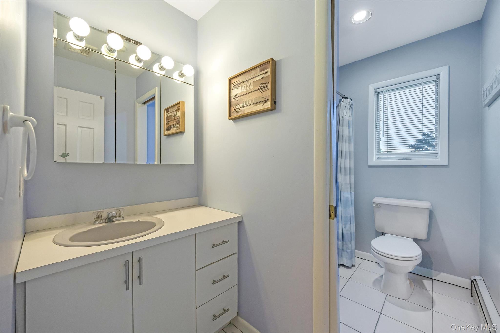 275 S Gillette Avenue Property Photo 20