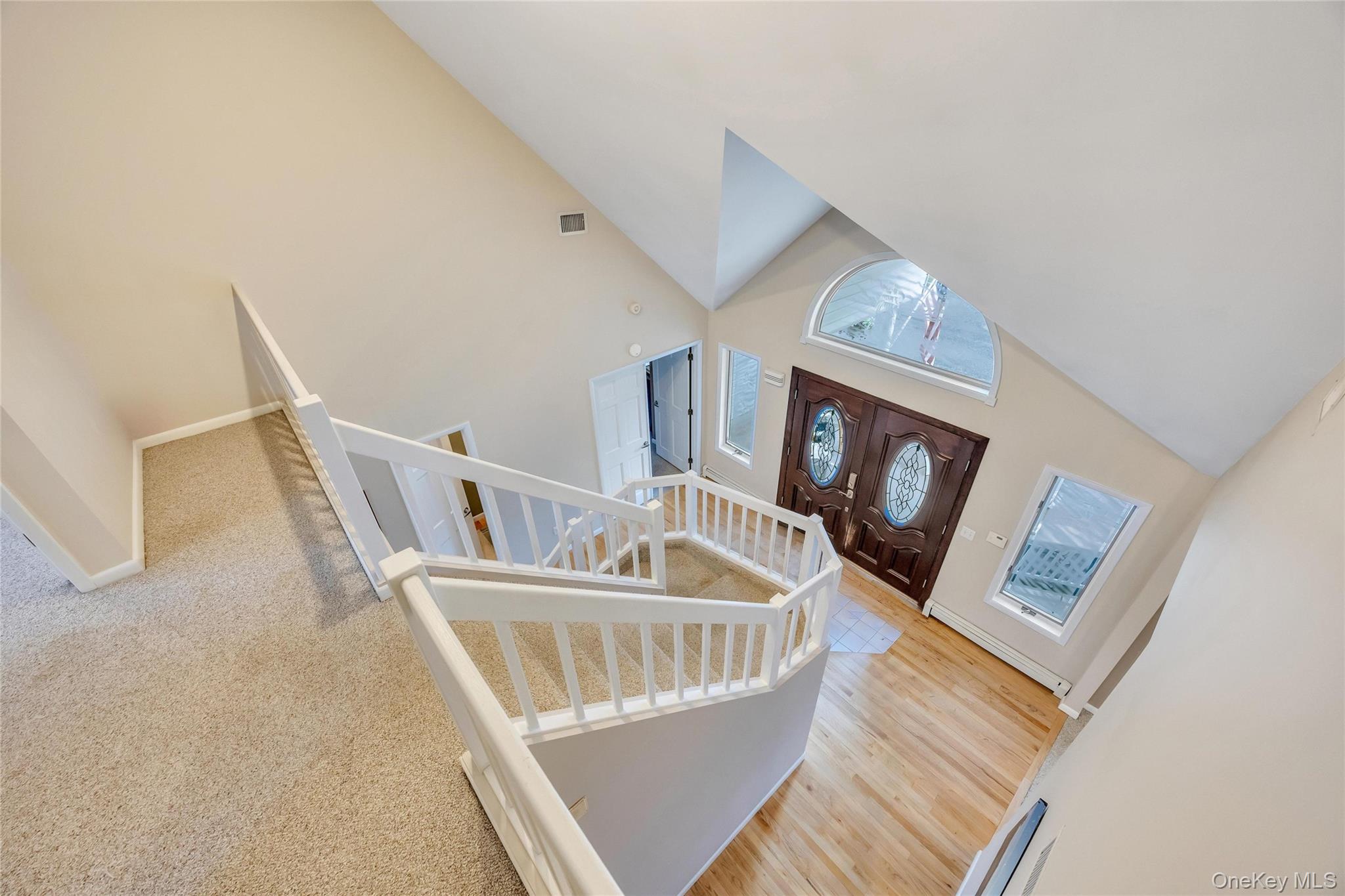 275 S Gillette Avenue Property Photo 22