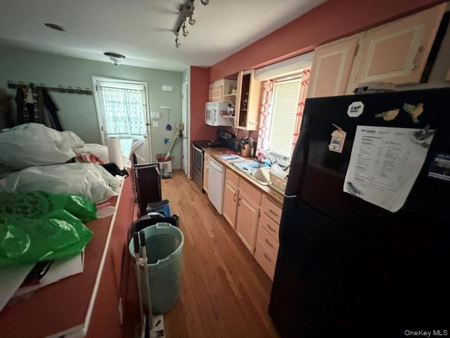 52 Highland Avenue Property Photo 8