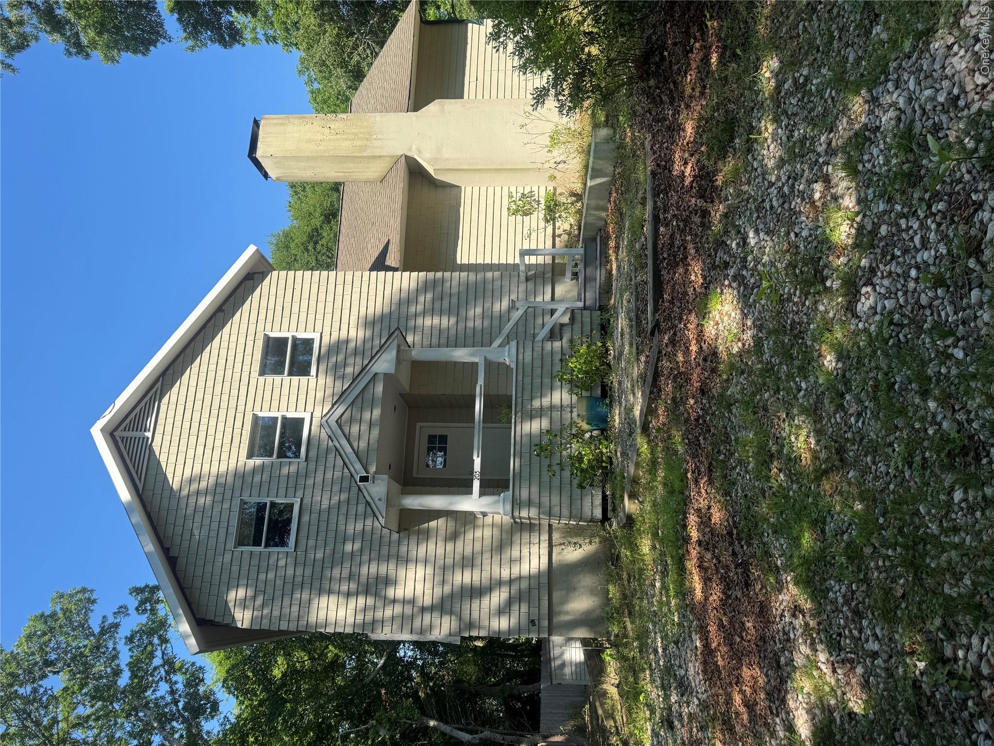 203 Head Of Pond Road Property Photo 1