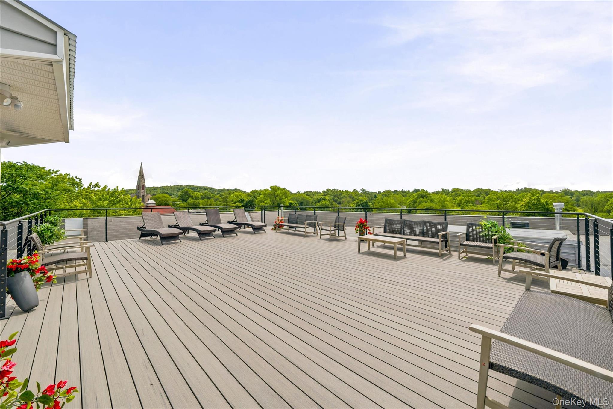 122 Greenwich Avenue Property Photo 12