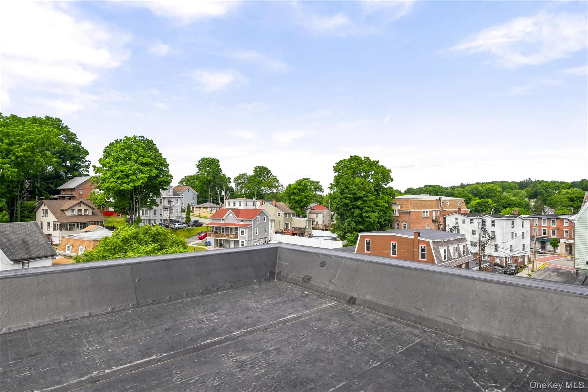 122 Greenwich Avenue Property Photo 16