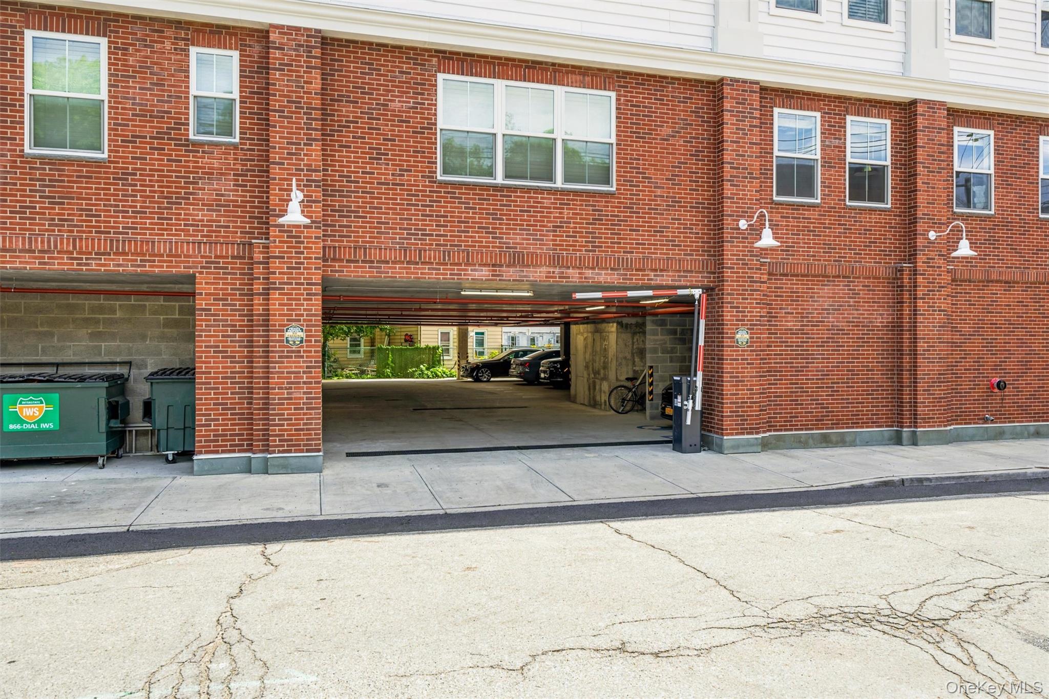 122 Greenwich Avenue Property Photo 23