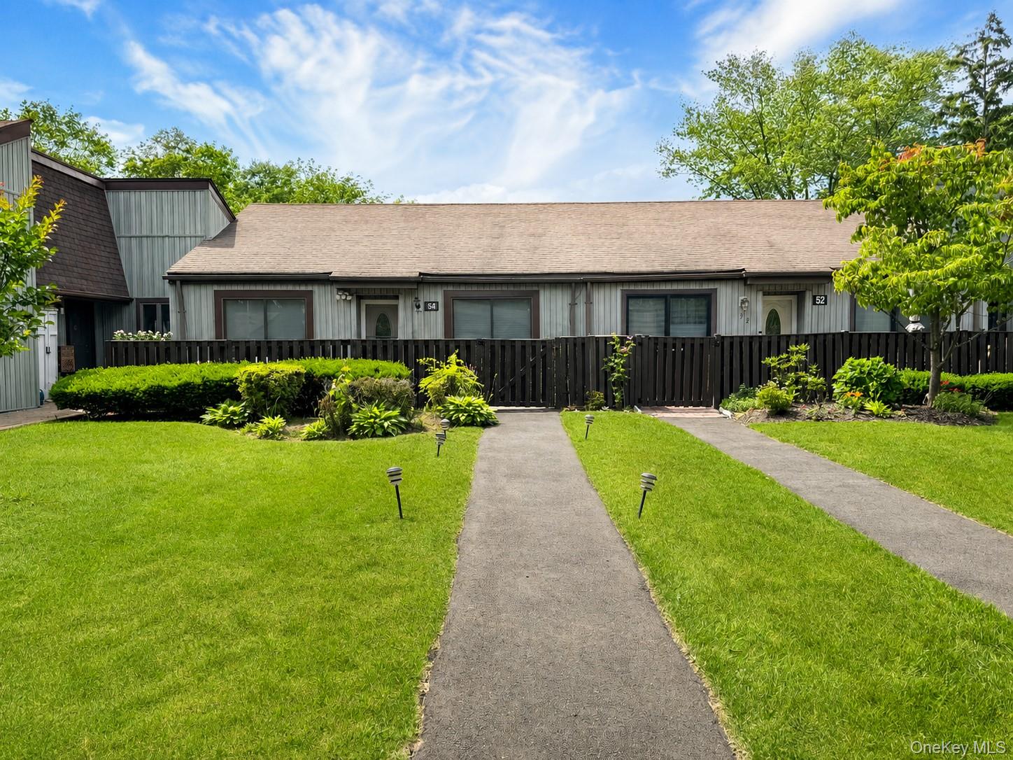 54 Strathmore Gate Drive Property Photo 1