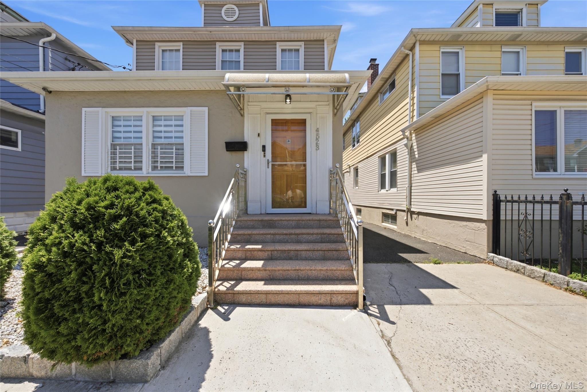 4523 Monticello Avenue Property Photo 1