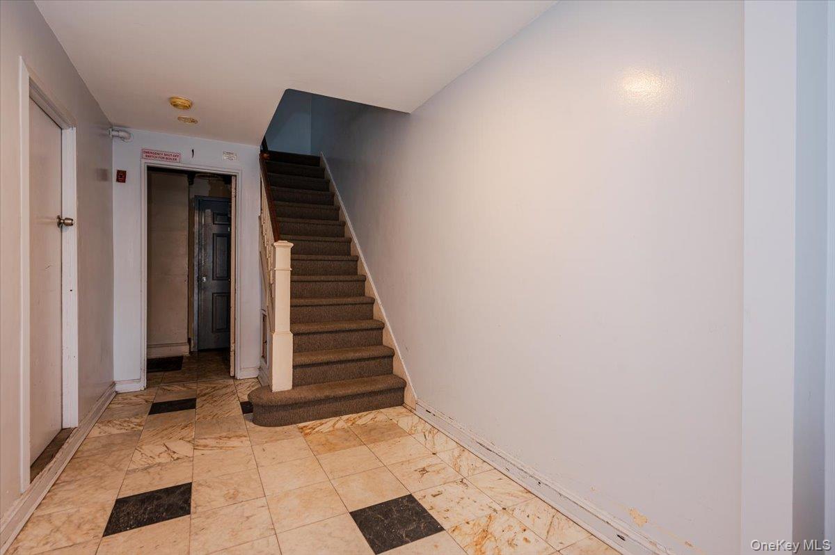 90-25a & Lot 155 Elmhurst Avenue Property Photo 2
