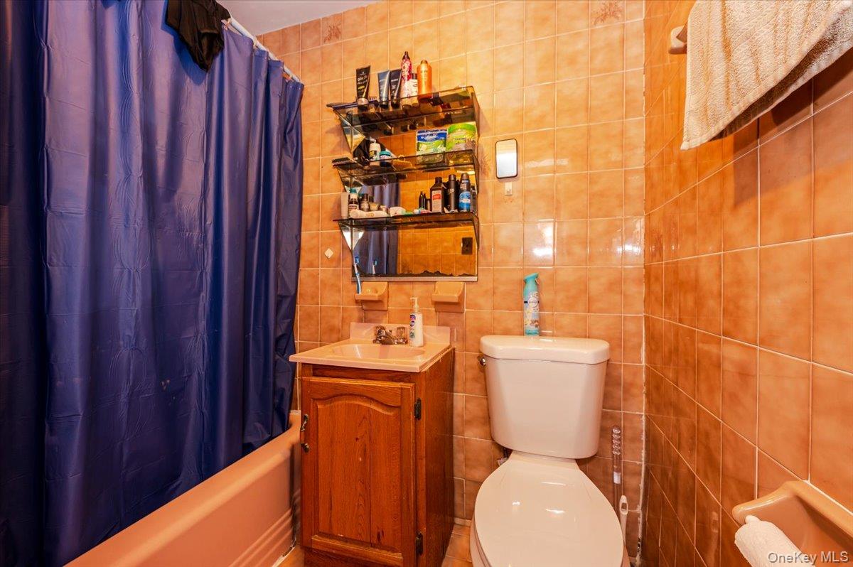 90-25a & Lot 155 Elmhurst Avenue Property Photo 10