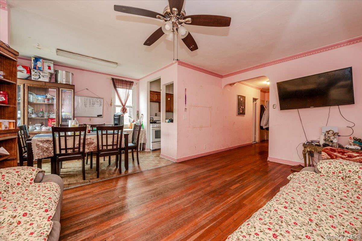 90-25a & Lot 155 Elmhurst Avenue Property Photo 21