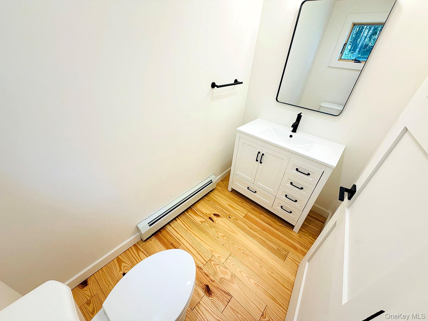 180 Henderson Road Property Photo 15
