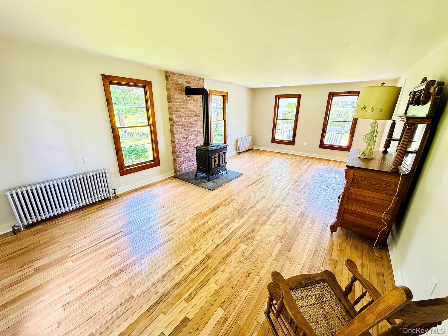 180 Henderson Road Property Photo 16