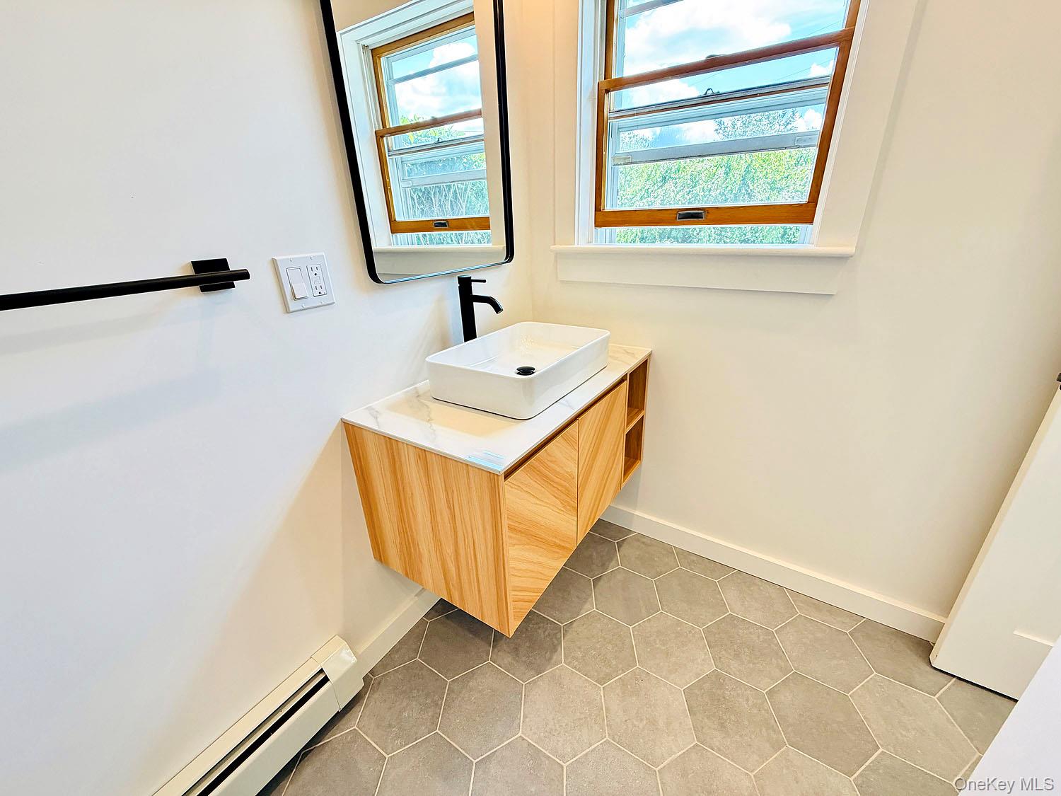 180 Henderson Road Property Photo 23