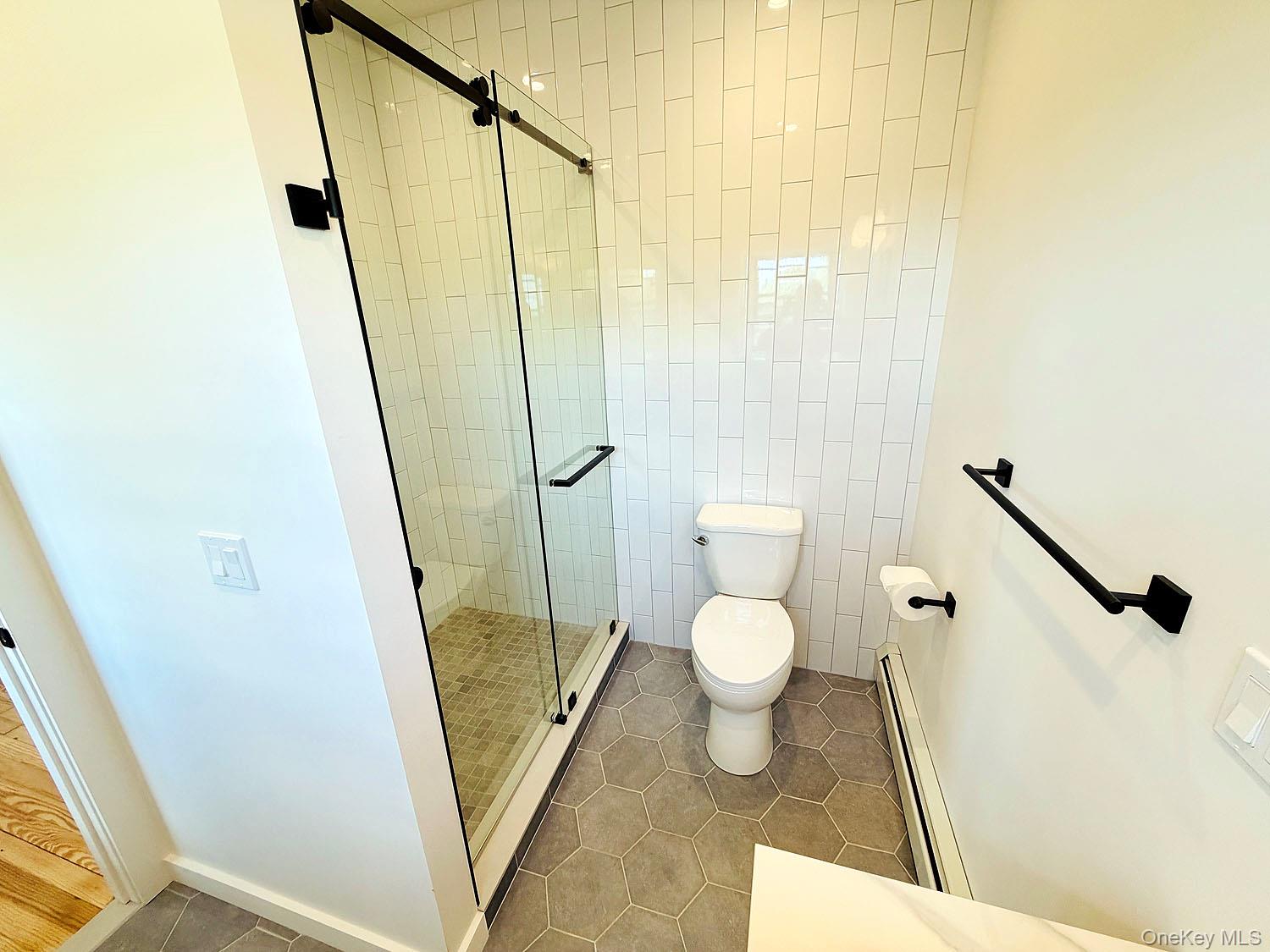 180 Henderson Road Property Photo 24