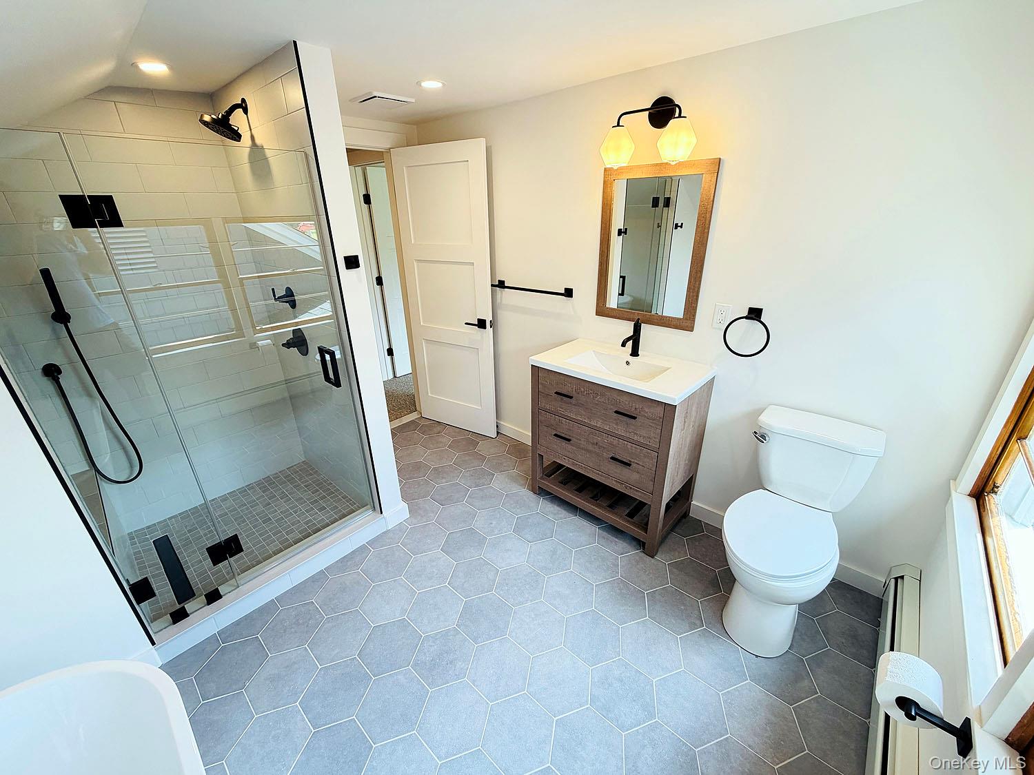 180 Henderson Road Property Photo 29