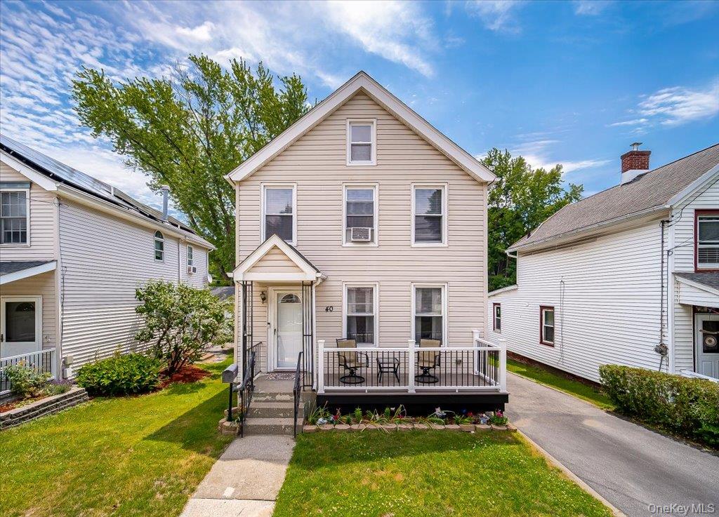40 N Elm Street Property Photo 1