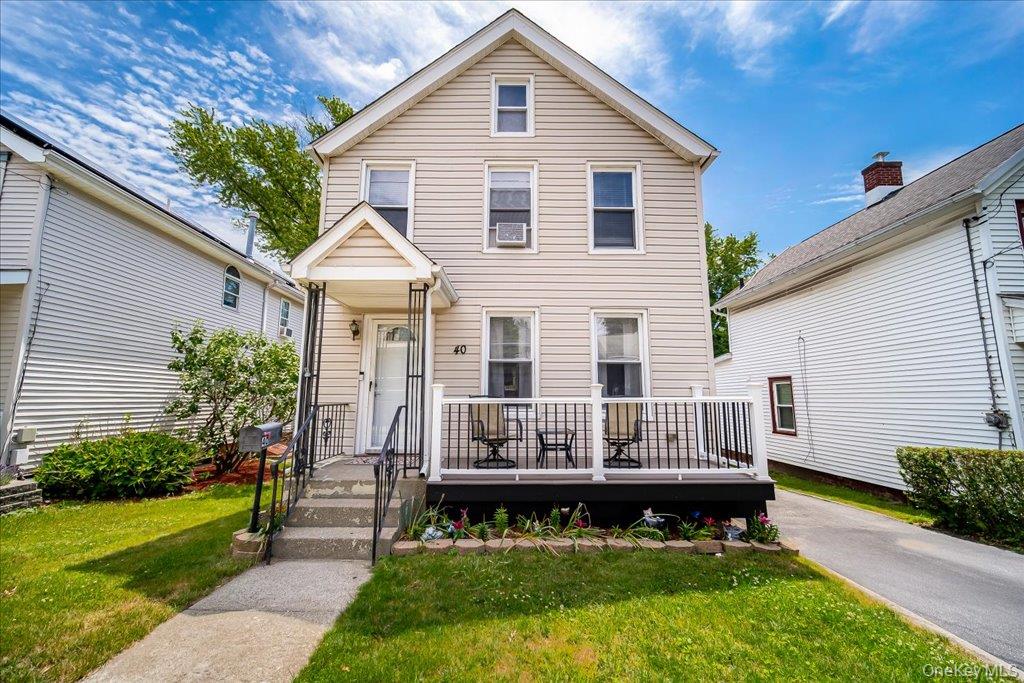 40 N Elm Street Property Photo 2
