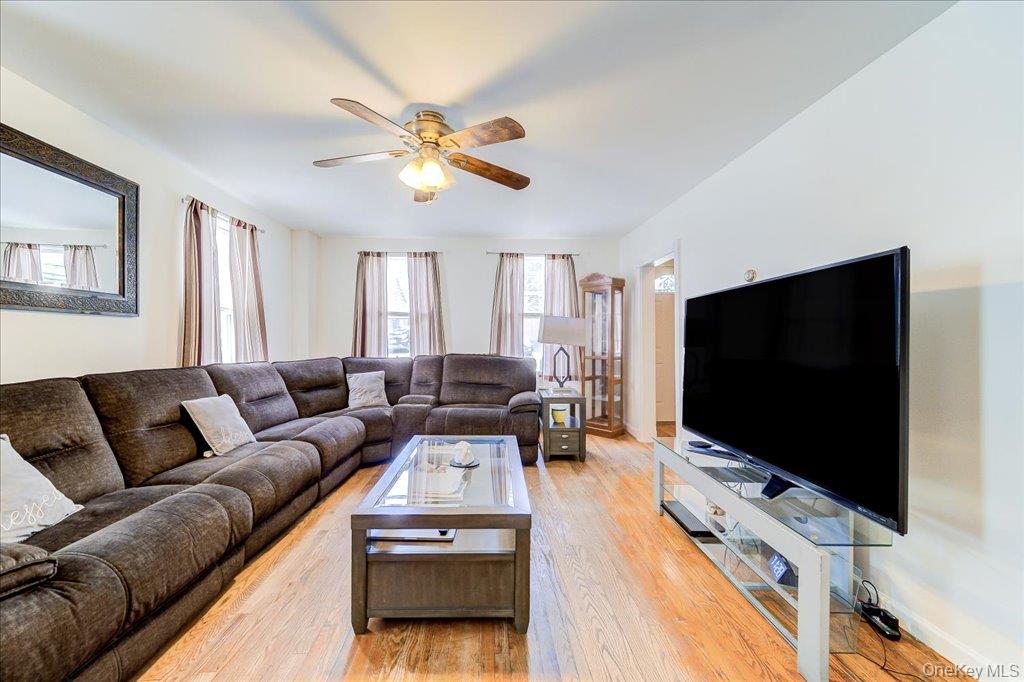40 N Elm Street Property Photo 6